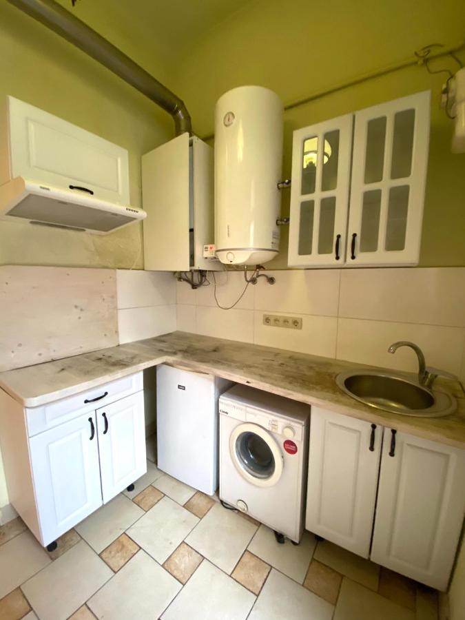 Квартира В Центрі На Вулиці Валова 21 Lviv Exterior foto